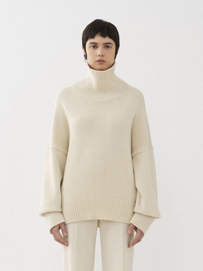 Dzianina Chloe Oversized High-neck Białe | CHE-SR13927